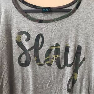⚡️Rue 21 “Slay” High-Low Tee
